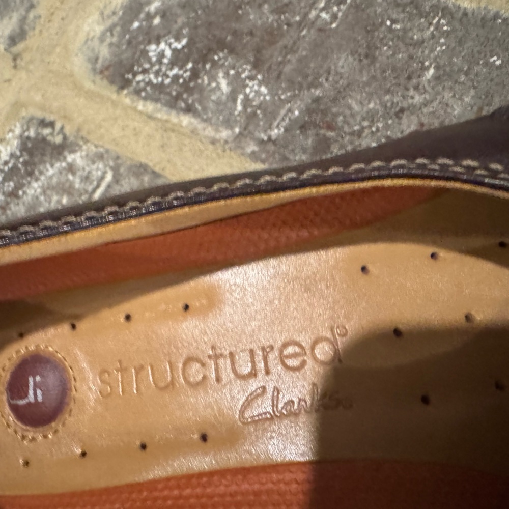 Clarks Structured Brown Leather Loafers Design Women's Size 8 - Picture 9 of 9
